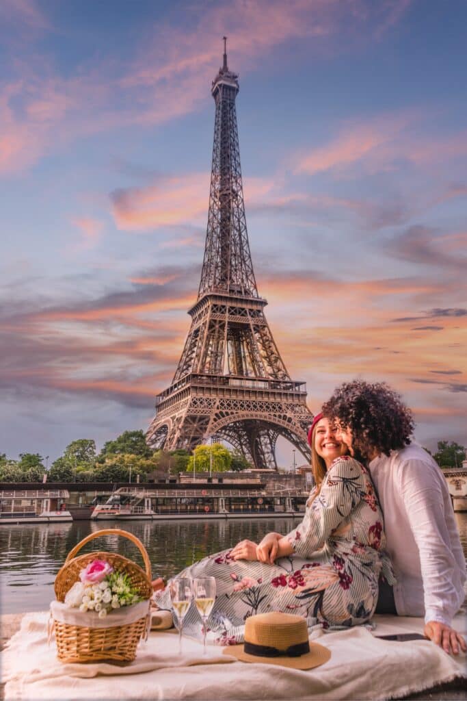 couple in paris Home / Tours / Paris Luxury & Leisure Vacation Paris Luxury & Leisure